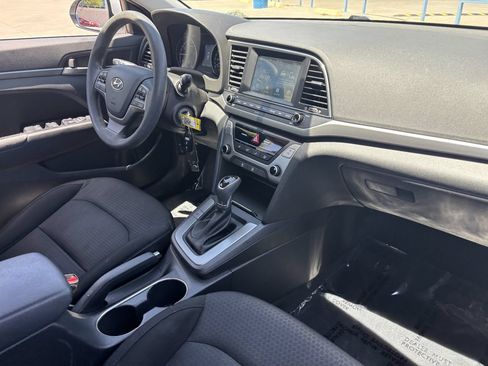 Used 2018 Hyundai Elantra SEL FWD image 10
