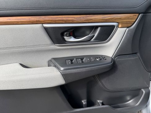 Used 2019 Honda CR-V EX image 16