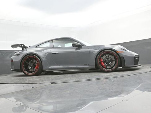 Certified 2026 Porsche 911 GT3 image 37
