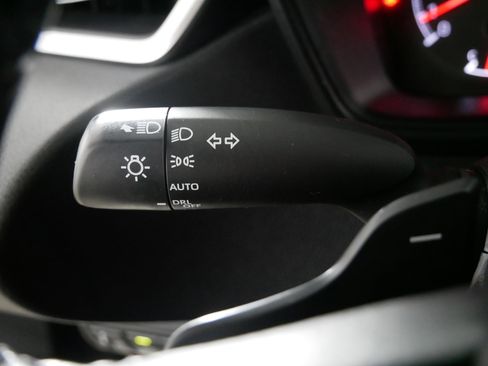 Used 2022 Toyota Corolla SE image 32