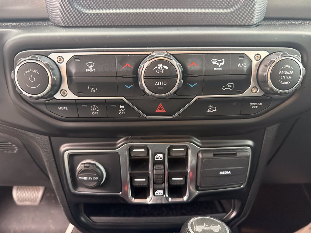 Used 2021 Jeep Wrangler Unlimited Sport AWD/4WD image 25
