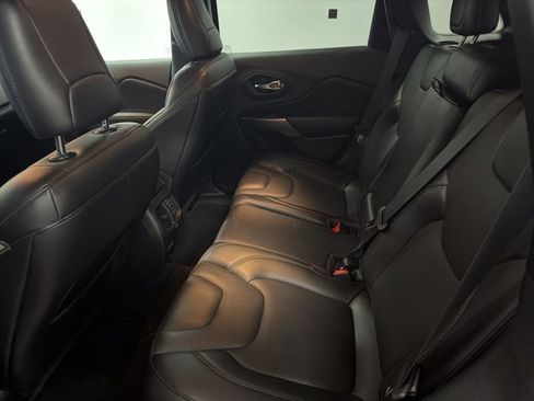 Used 2021 Jeep Cherokee Latitude Lux w/ Trailer Tow Group image 27