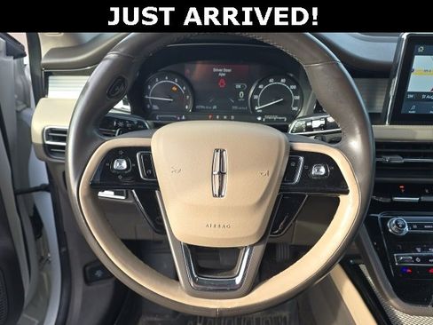 Used 2020 Lincoln Corsair FWD w/ Premium Package image 13