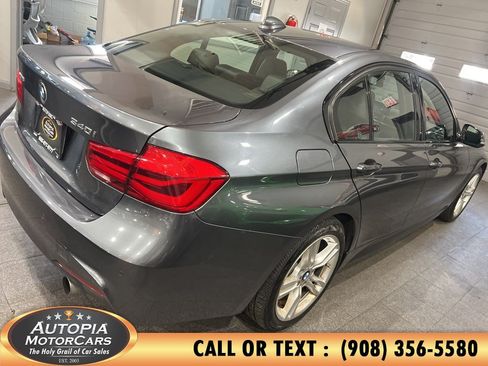 Used 2017 BMW 340i xDrive Sedan AWD/4WD image 6