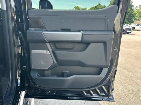 Used 2026 Ford F250 Lariat w/ Lariat Premium Package AWD/4WD image 17