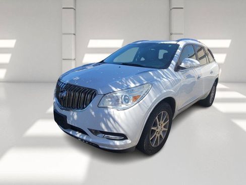 Used 2017 Buick Enclave Leather image 2