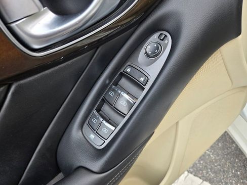 Used 2019 INFINITI Q50 Luxe w/ Essential Package (3.0T Luxe) image 22