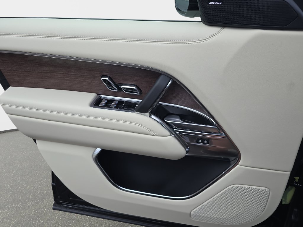 New 2027 Land Rover Range Rover SE AWD/4WD image 19