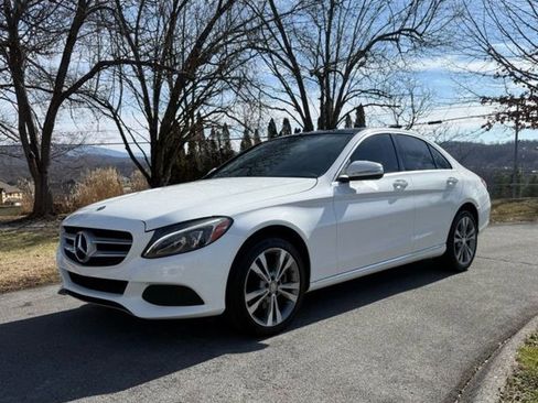Used 2015 Mercedes-Benz C 300 4MATIC Sedan image 5