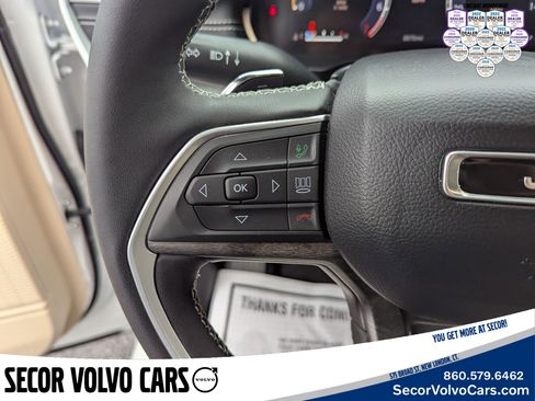 Used 2024 Jeep Grand Cherokee Limited image 11