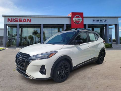 Used 2024 Nissan Kicks SR FWD image 5
