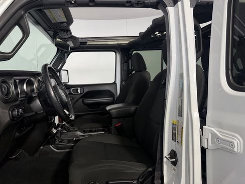 Used 2022 Jeep Wrangler Unlimited Sport w/ Sun And Sound Package image 22