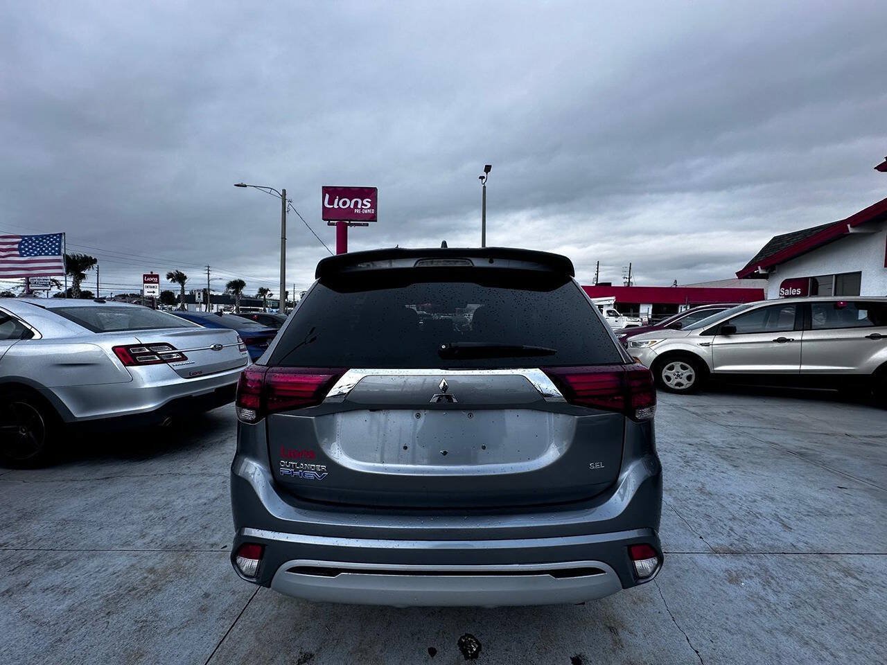 Used 2022 Mitsubishi Outlander LE AWD/4WD image 9