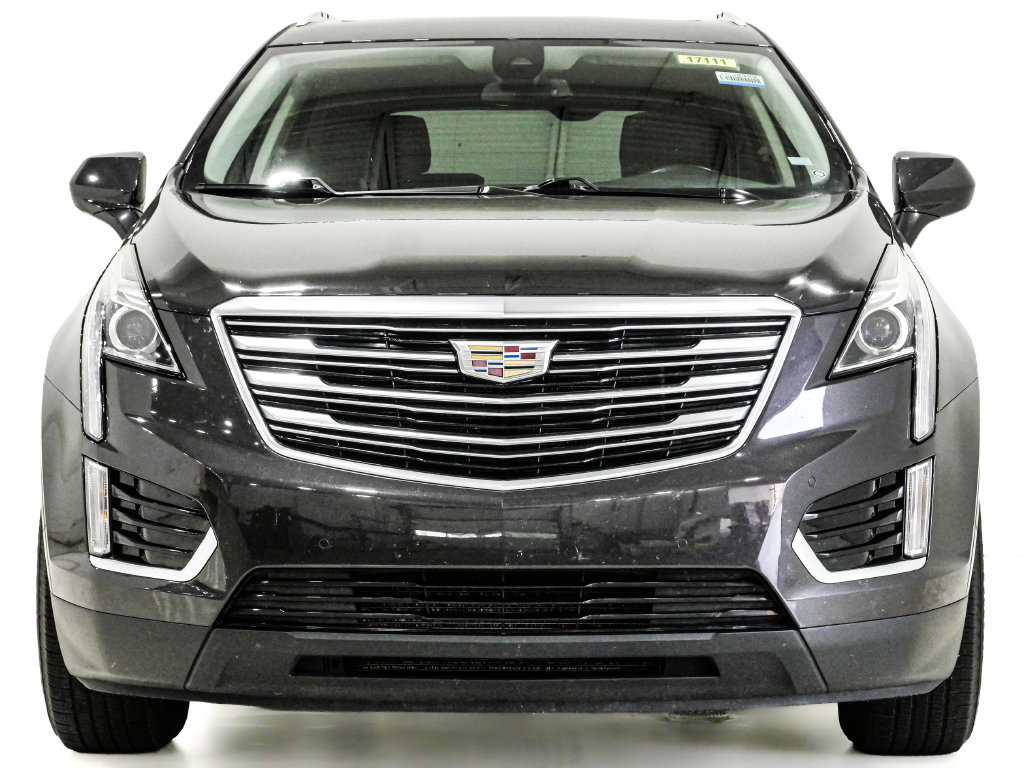 Used 2018 Cadillac XT5 Luxury w/ Driver Awareness Package FWD image 2