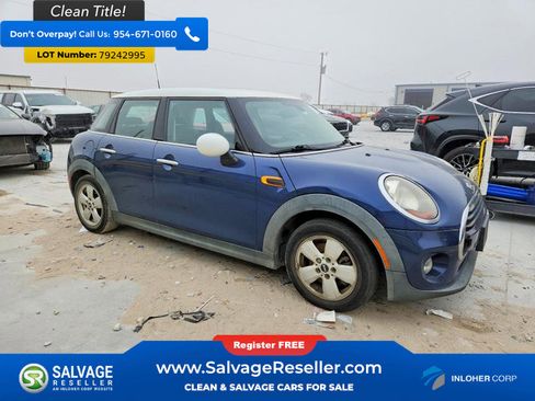 Used 2016 MINI Cooper 4-Door Hardtop image 5
