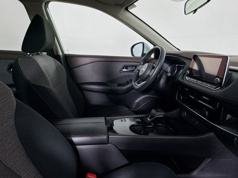 Used 2022 Nissan Rogue SV FWD image 28