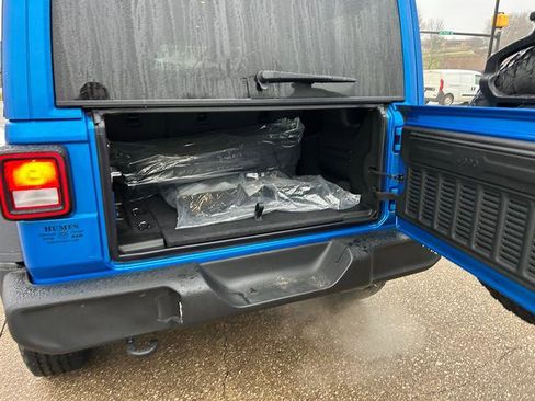 New 2026 Jeep Wrangler Sport S image 19