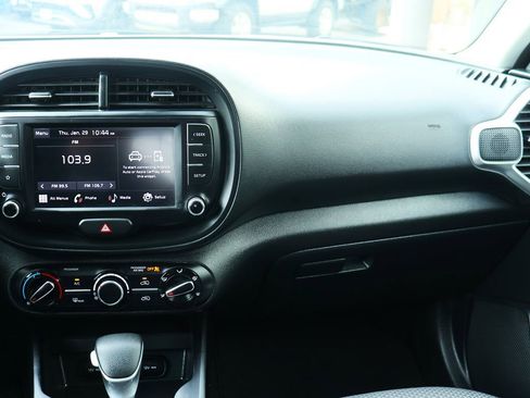 Used 2024 Kia Soul LX w/ Option Group 015 image 44
