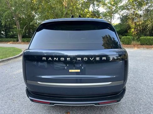 Used 2025 Land Rover Range Rover SE AWD/4WD image 8