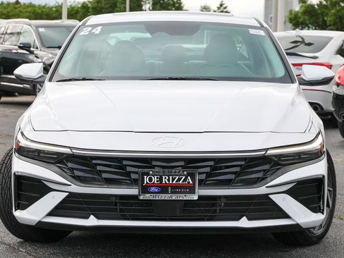 Used 2024 Hyundai Elantra Limited FWD image 18