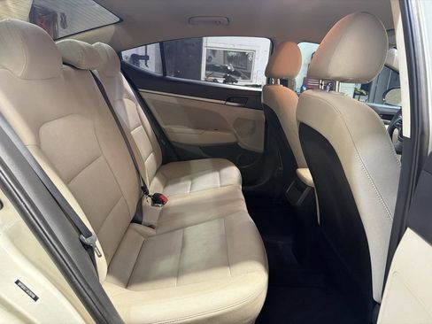 Used 2018 Hyundai Elantra SEL FWD image 26