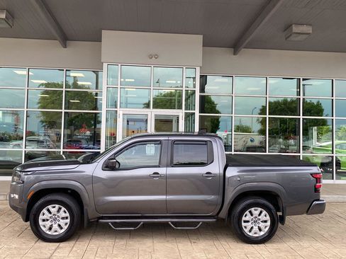 Certified 2022 Nissan Frontier SV AWD/4WD image 4