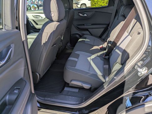 New 2026 Chevrolet Blazer LT image 13