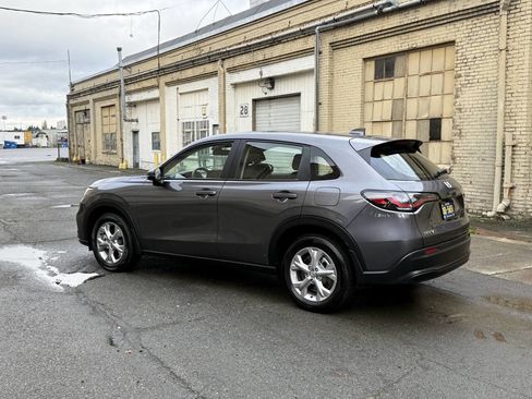 Used 2023 Honda HR-V LX image 49