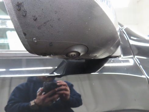 Used 2023 GMC Canyon Denali image 50