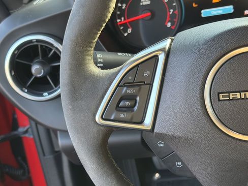 Used 2018 Chevrolet Camaro LT RWD image 25