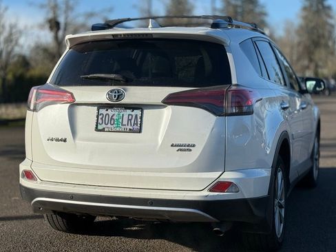 Used 2017 Toyota RAV4 Limited image 5