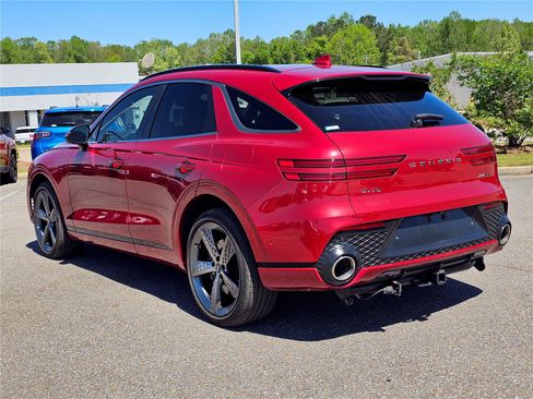 Used 2022 Genesis GV70 3.5T Sport w/ Sport Prestige Package AWD/4WD image 11