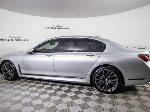 Used 2020 BMW 740i w/ M Sport Package RWD image 13