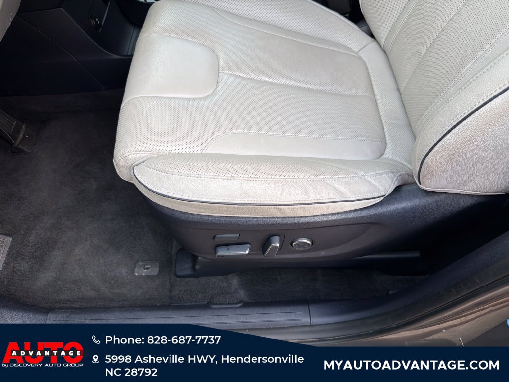 Used 2024 Hyundai Palisade Limited AWD/4WD image 11