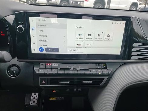 Used 2026 Toyota Camry SE image 16