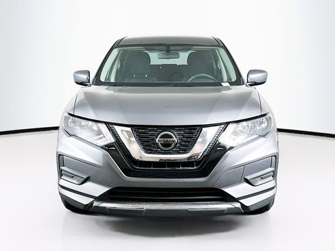 Used 2018 Nissan Rogue S FWD image 2