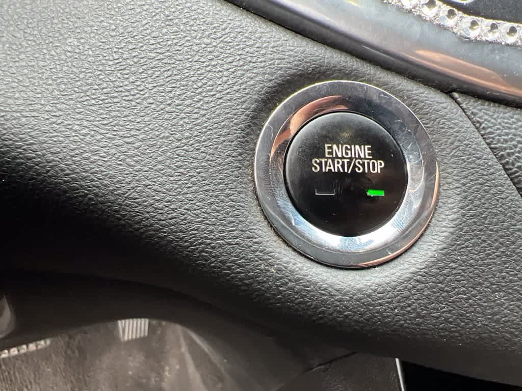 Used 2019 Chevrolet Impala LT FWD image 14