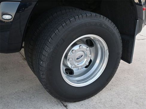 Used 2023 Ford F350 Lariat w/ Lariat Ultimate Package image 10