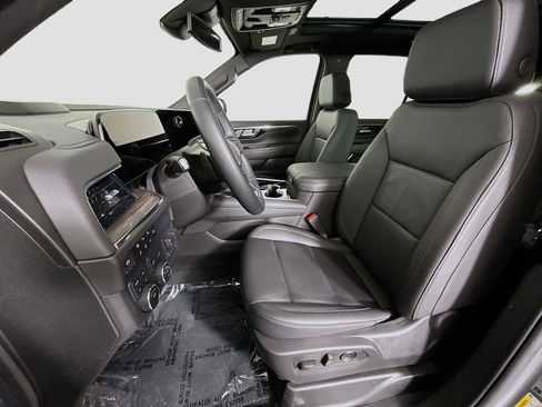 Used 2025 Chevrolet Tahoe LT w/ Comfort Package image 21