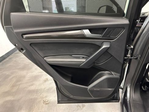Used 2023 Audi SQ5 Prestige w/ Prestige Package image 45