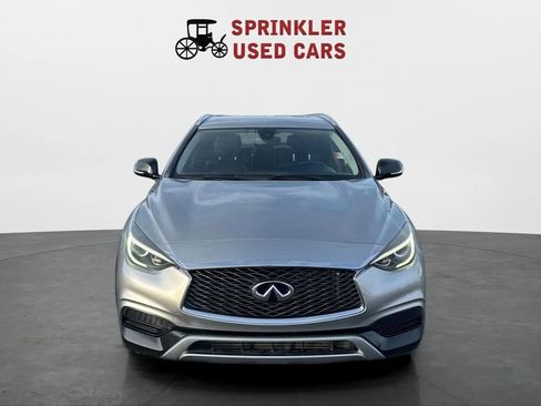 Used 2018 INFINITI QX30 Premium w/ Cargo Package image 2