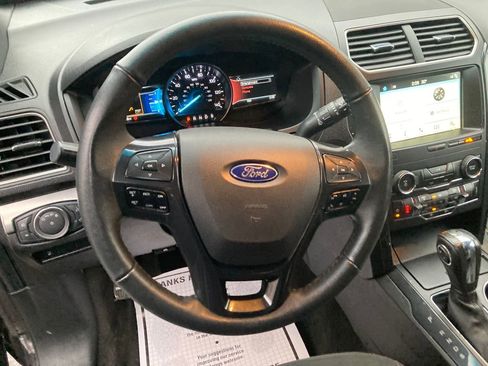 Used 2018 Ford Explorer XLT w/ Equipment Group 202A image 20