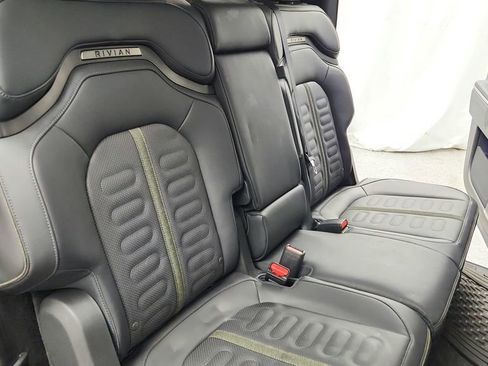 Used 2025 Rivian R1S Adventure image 39