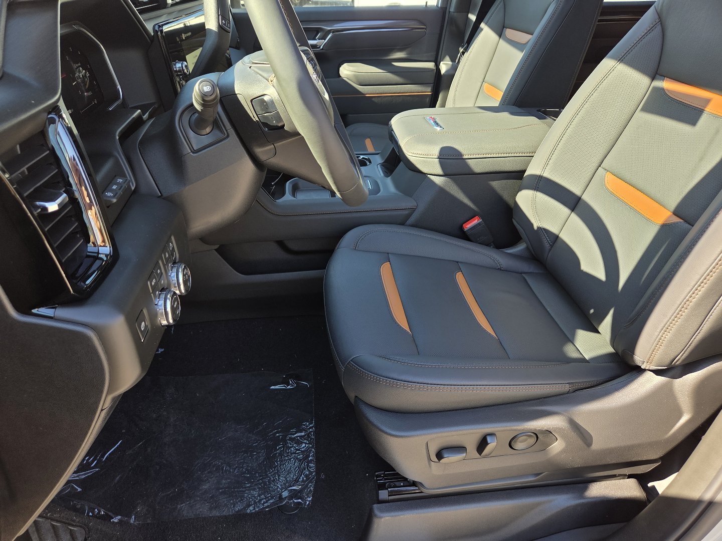 New 2026 GMC Sierra 2500 AT4 w/ AT4 Premium Plus Package AWD/4WD image 28