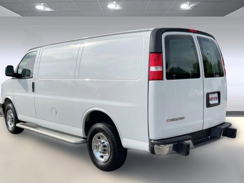 Used 2024 Chevrolet Express 2500 w/ Driver Convenience Package image 3