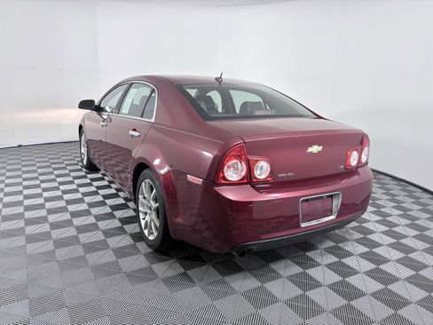 Used 2009 Chevrolet Malibu LTZ w/ Rear Power Package image 3