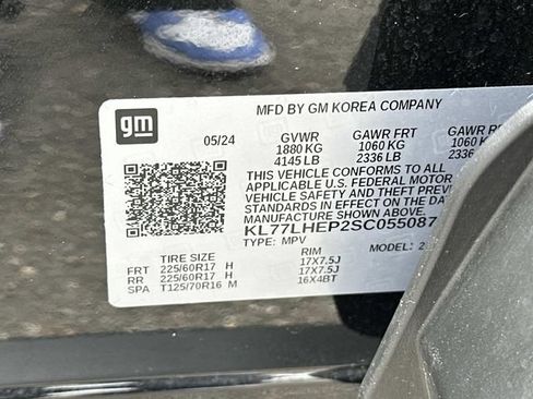 Used 2025 Chevrolet Trax LT w/ Driver Confidence Package FWD image 30