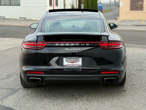 Used 2019 Porsche Panamera 4 image 15