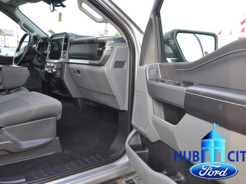 Used 2025 Ford F150 XLT w/ Equipment Group 301A Standard AWD/4WD image 17