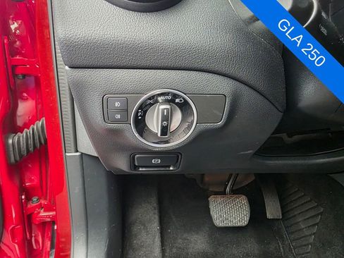 Used 2020 Mercedes-Benz GLA 250 image 25